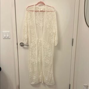 Elegant Lace Kimono Robe